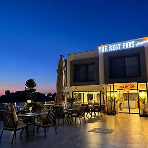  Otel The Rest Port Argento